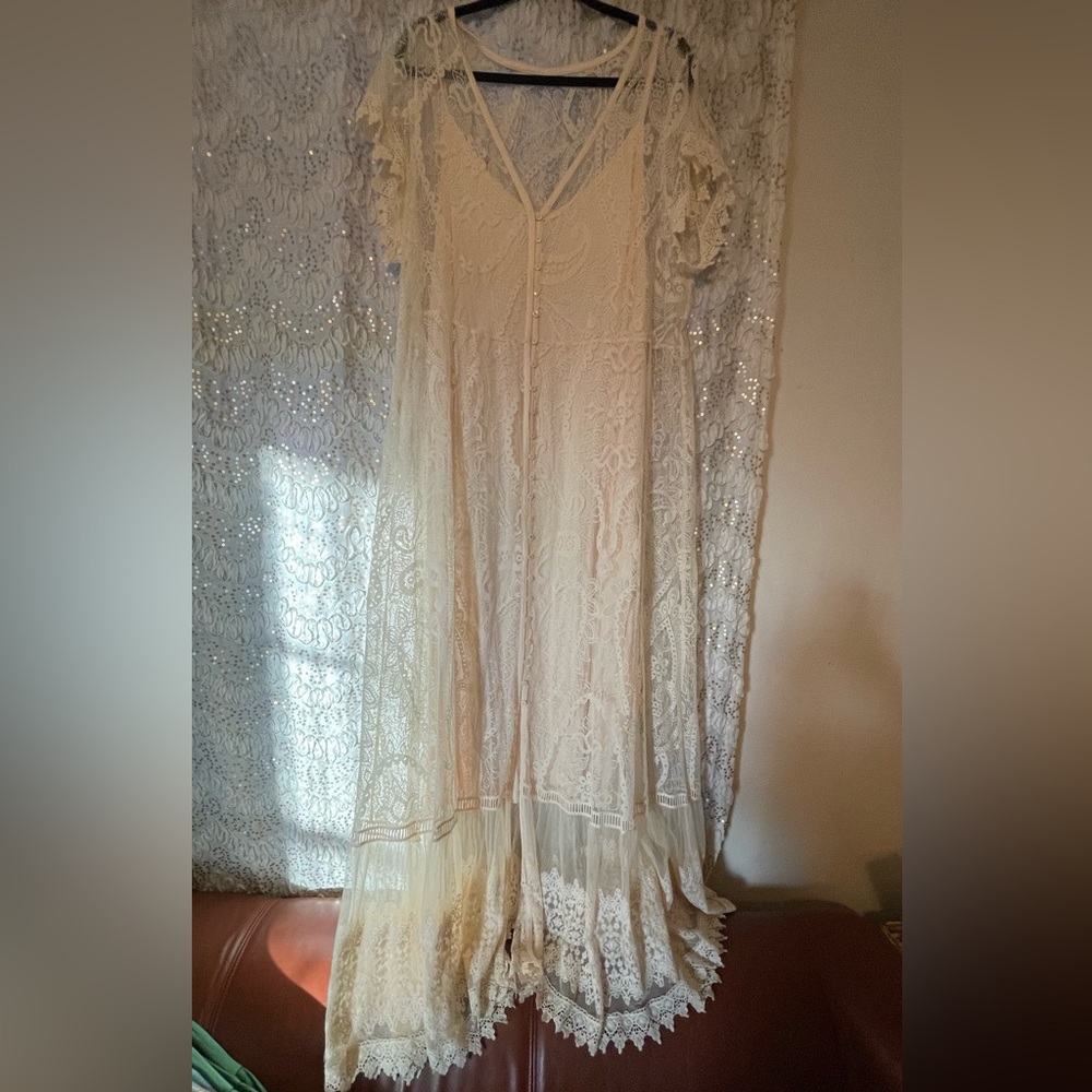 Lace scallop button maxi dress 3 (size 20-24)